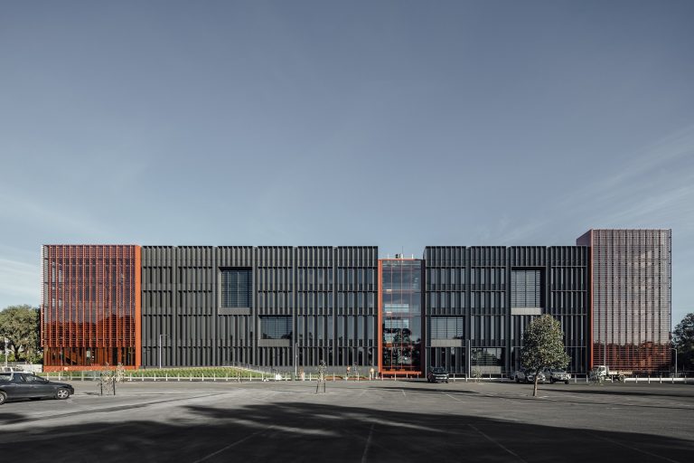MonashUniversitysWoodsideBuild 19241751 200605 Grimshaw Woodside 2321 768x512
