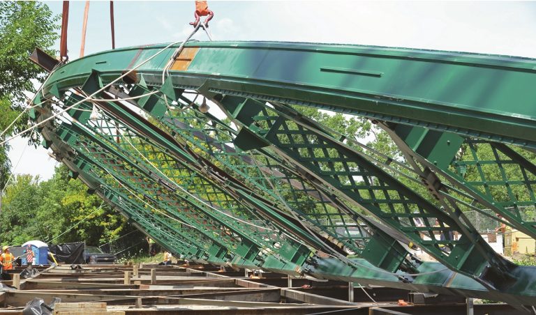 f 2 130 18181273 2 DillonBlackfriarsBridge 768x452